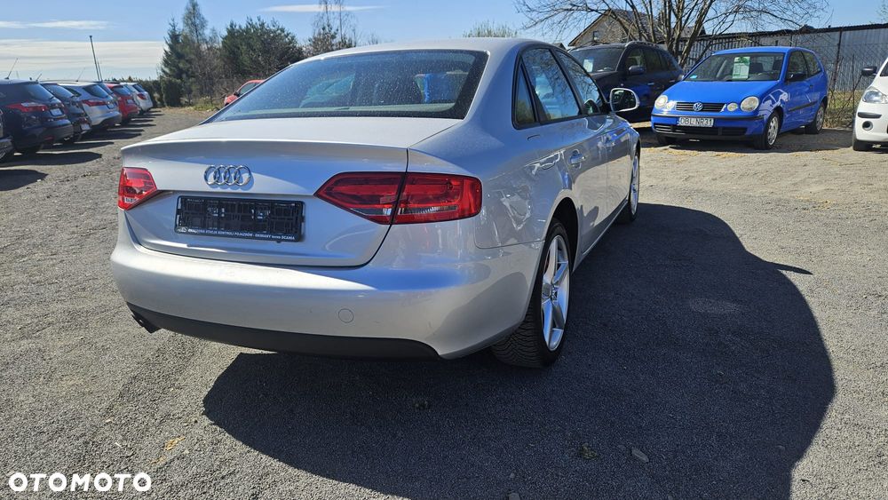 Audi A4 Limousine - 3