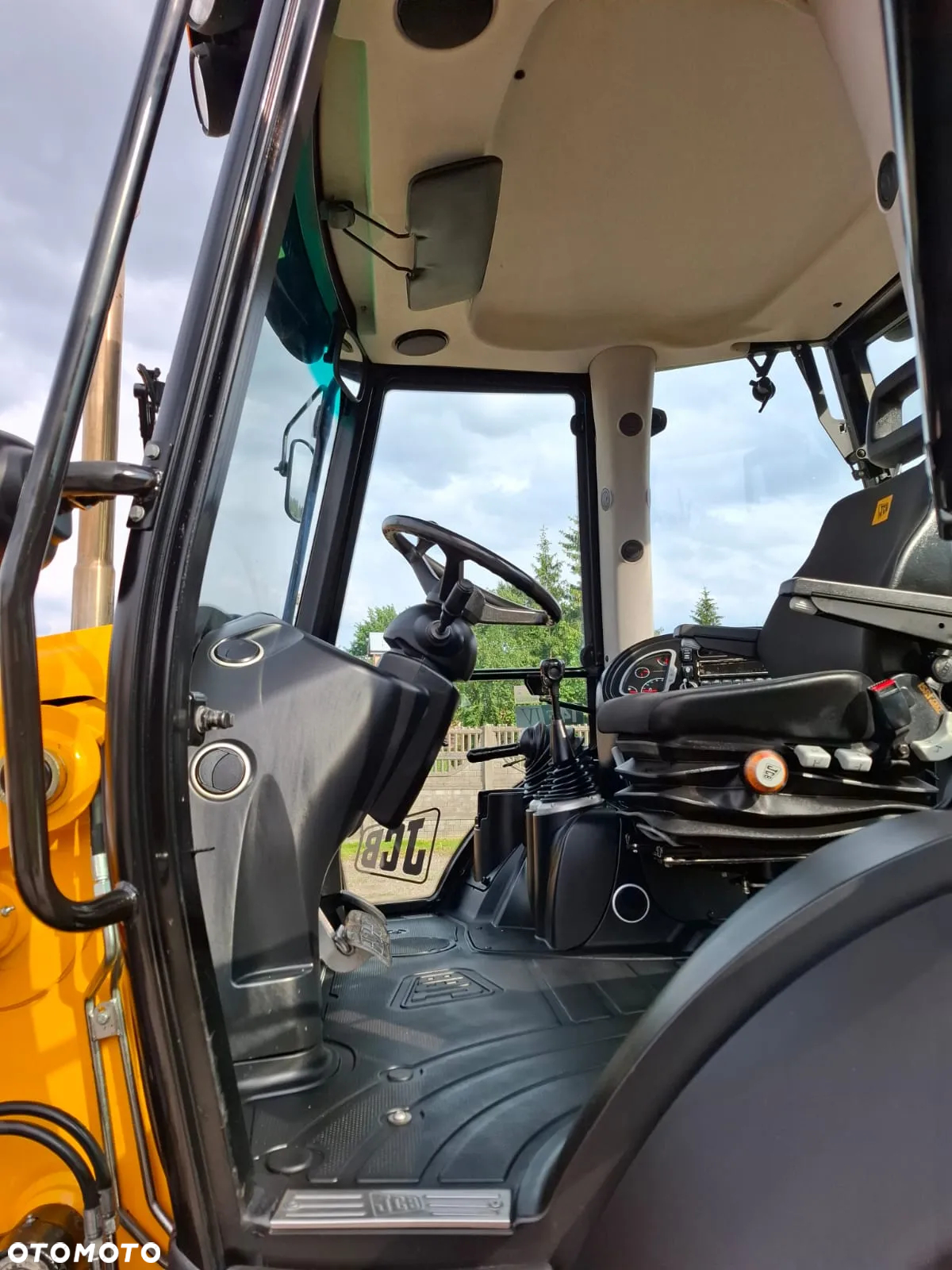 JCB 4CX - 39