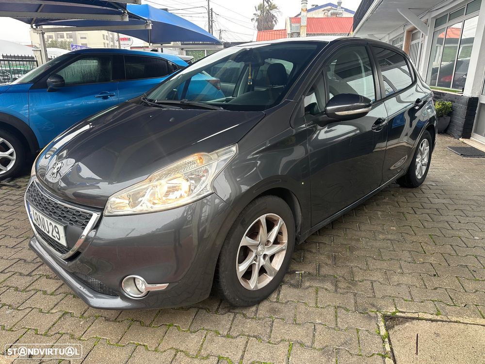 Peugeot 208 1.2 VTi SE Style - 8