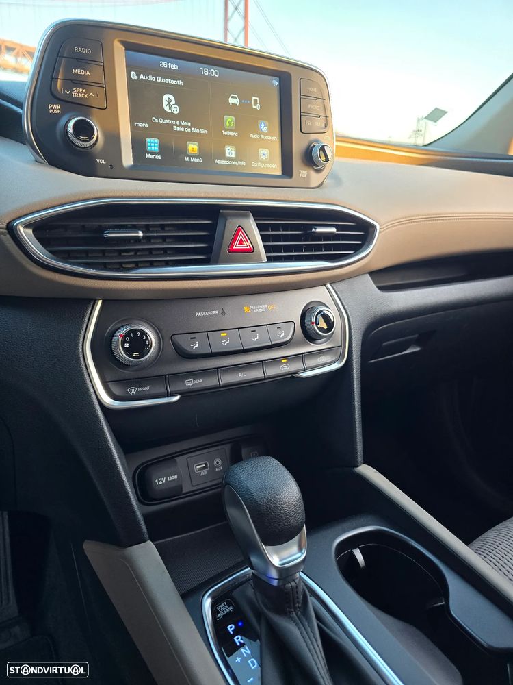 Hyundai Santa Fe - 10