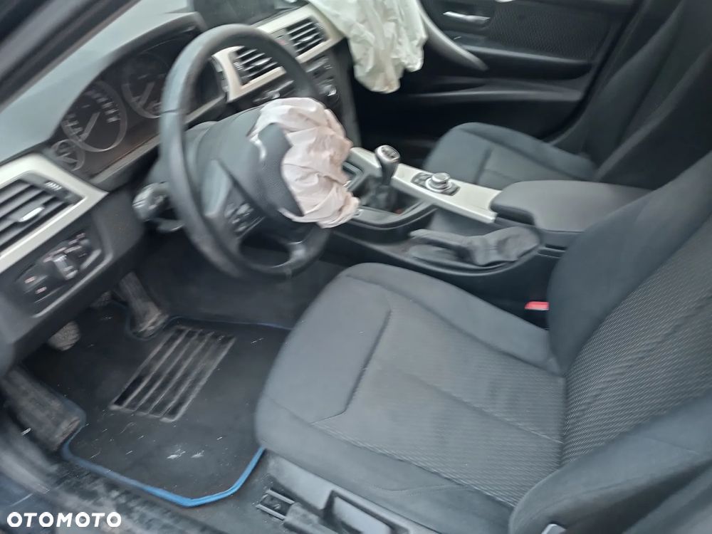 BMW Seria 3 - 17