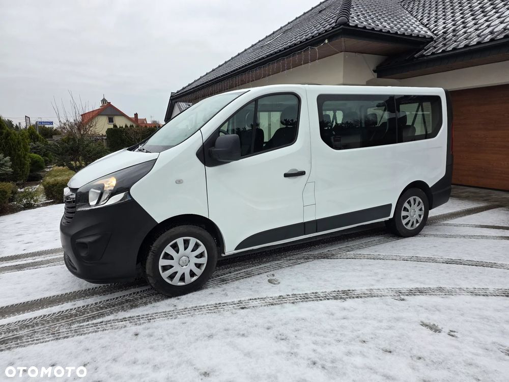 Opel Vivaro - 1