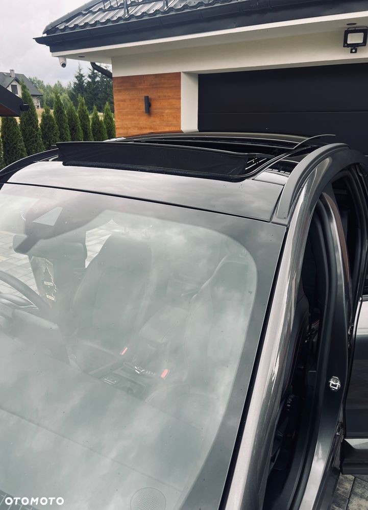 Ford Kuga 2.5P PHEV FWD ST-Line X - 21