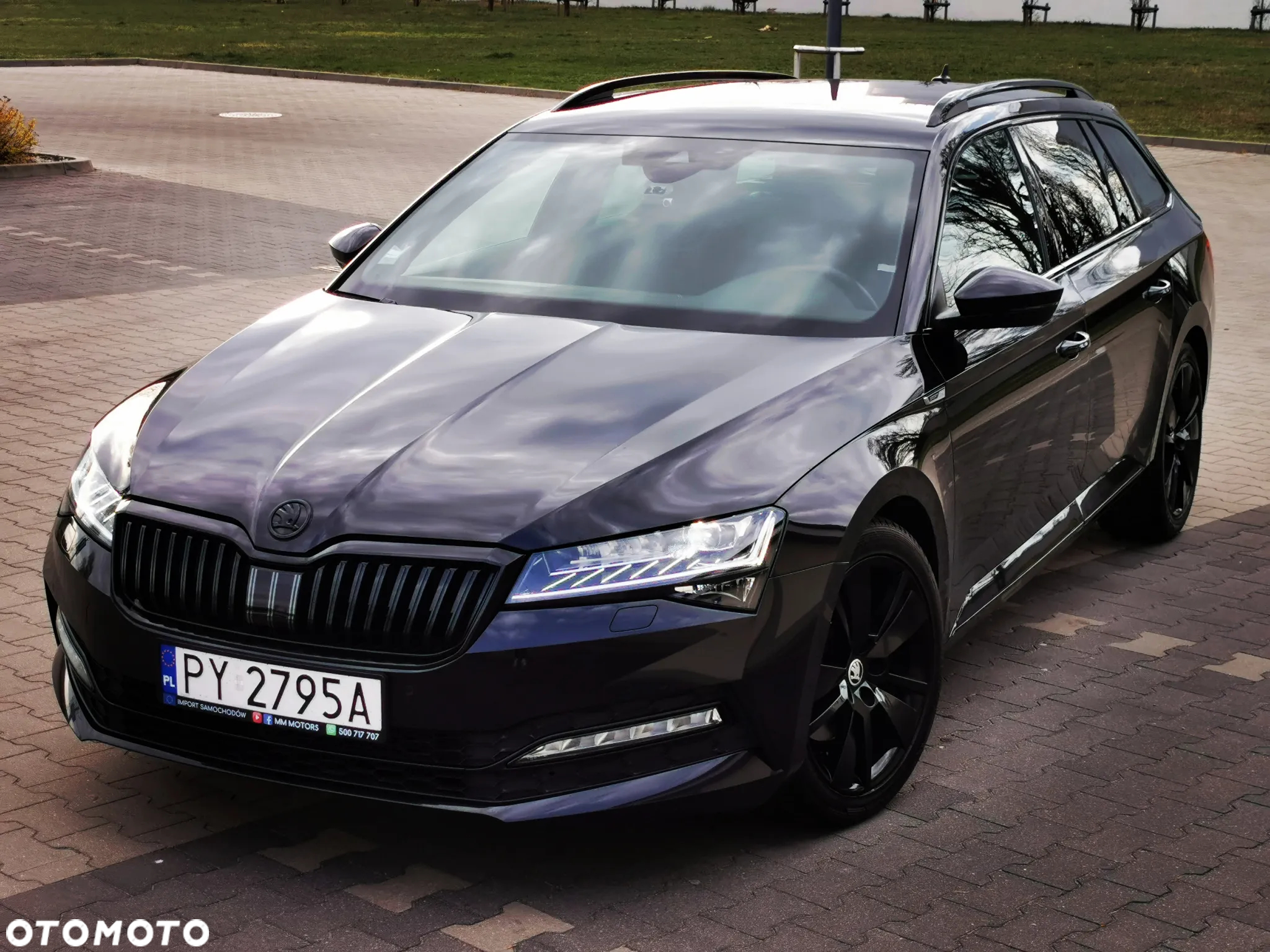 Skoda Superb Combi 2.0 TDI DSG Sportline - 3