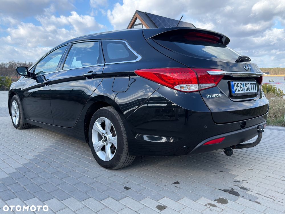 Hyundai i40 i40cw 1.7 CRDi Fifa World Cup Edition - 9