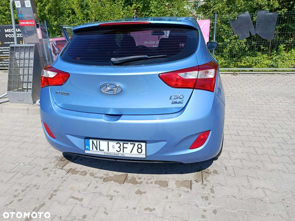 Hyundai i30 1.6 CRDi blue Classic - 3