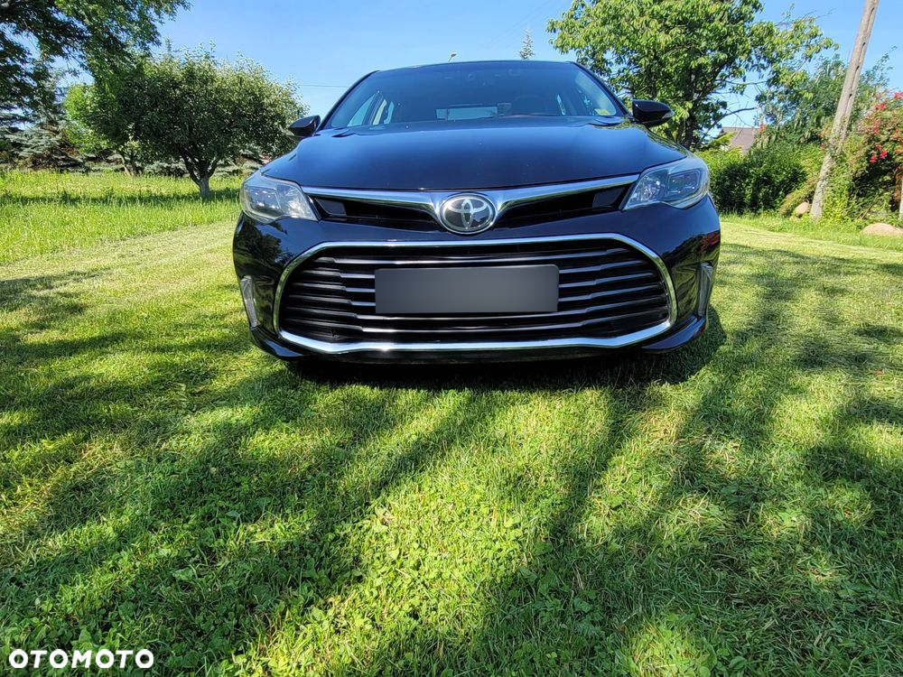 Toyota Avalon - 16
