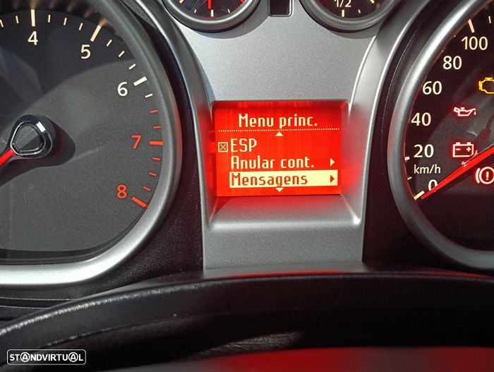 Ford Focus SW 1.4 16V Trend - 28