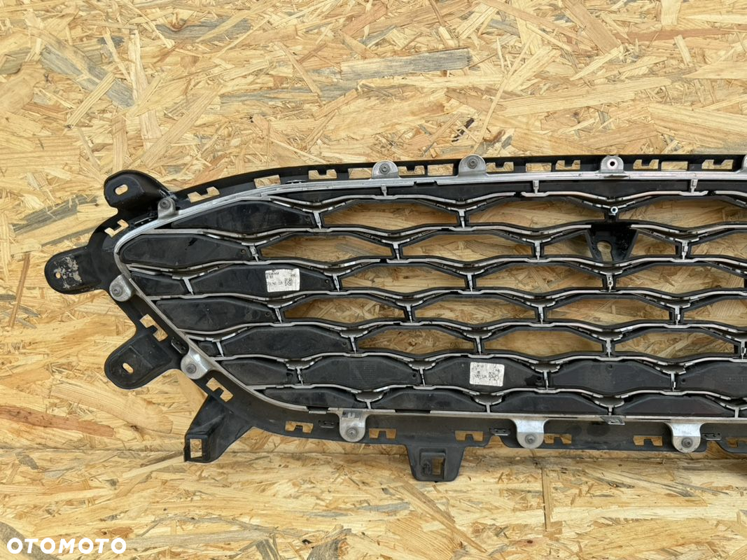GRILL ATRAPA CHŁODNICY FORD KUGA MK3 19+ VIGNALE NA CHROM LV4B-8200-V LV4B-8150-U ORYGINAŁ - 7