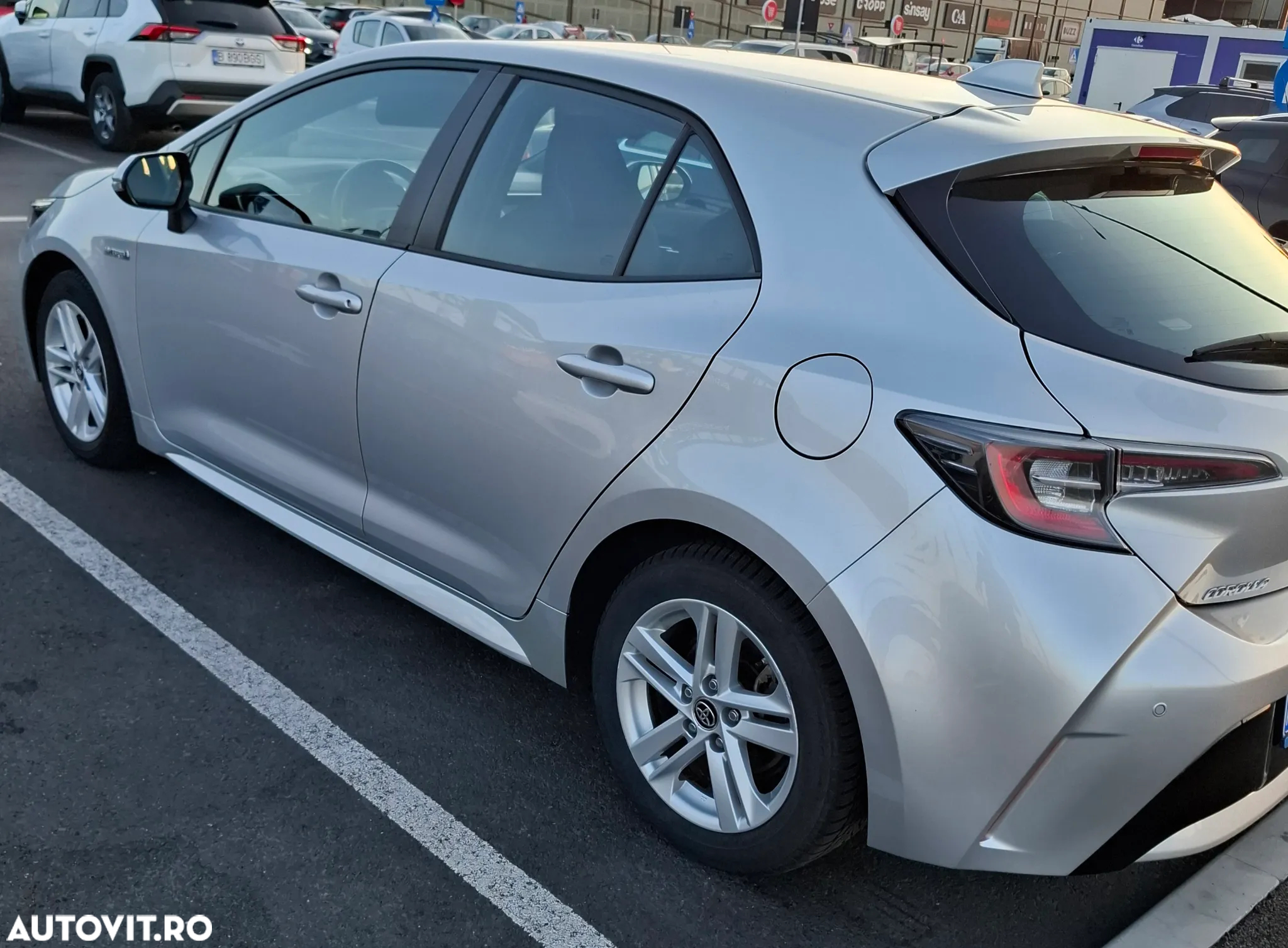 Toyota Corolla 1.8 HSD TS Dynamic - 3