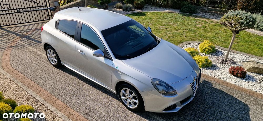 Alfa Romeo Giulietta - 1
