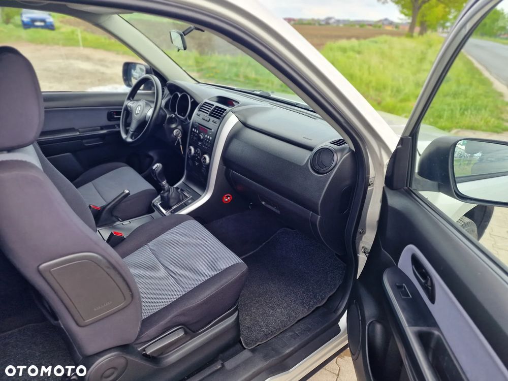 Suzuki Grand Vitara 1.6 - 21