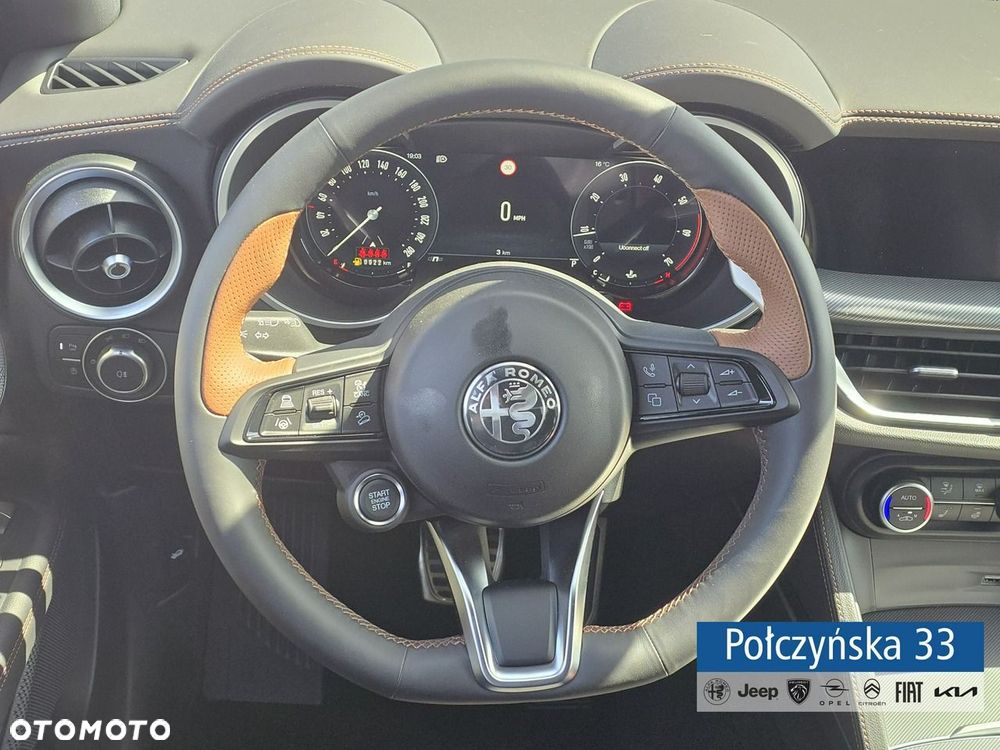 Alfa Romeo Stelvio - 17