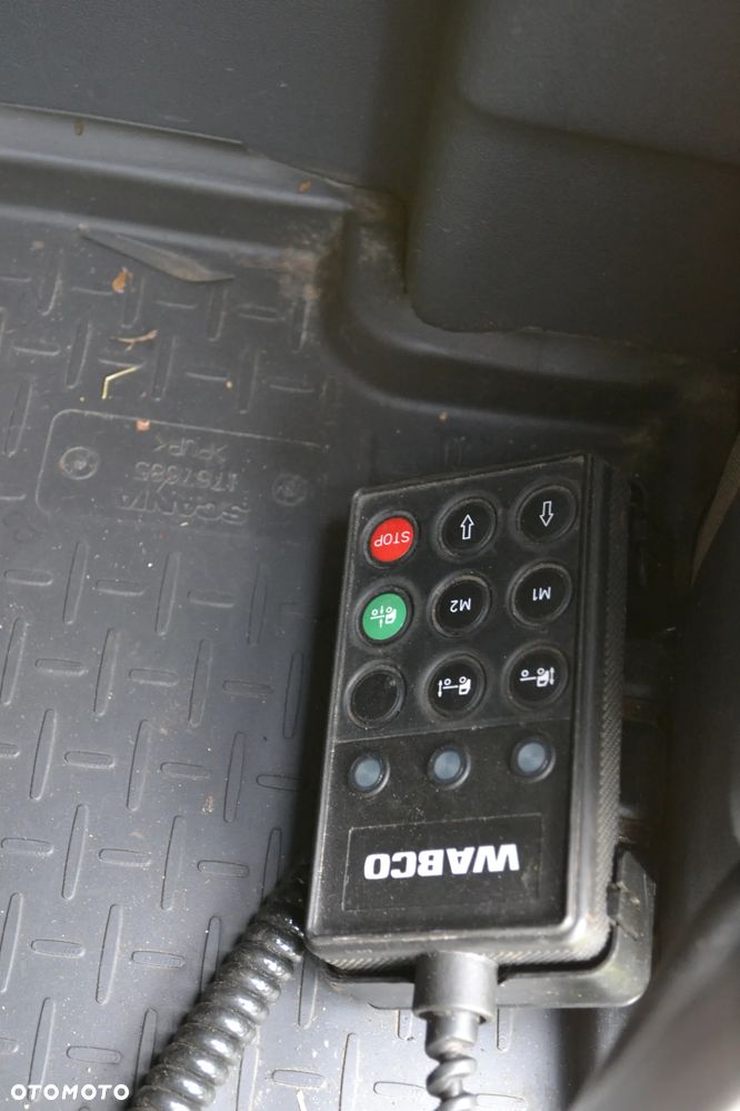 Scania R 420  TYLKO 670000 km KLIMATYZACJA TRZECIA OŚ SKRĘTNA - 28