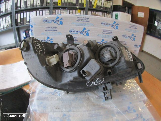 Farol 90582021 OPEL ZAFIRA A 2003 2.2DTI 125CV 5P CINZA ESQ HB3 + H7 GN VALEO Apoios Partidos - 4