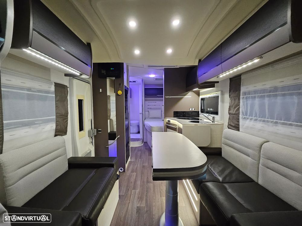 Challenger Genesis 275 Salão Face-to-face - 14