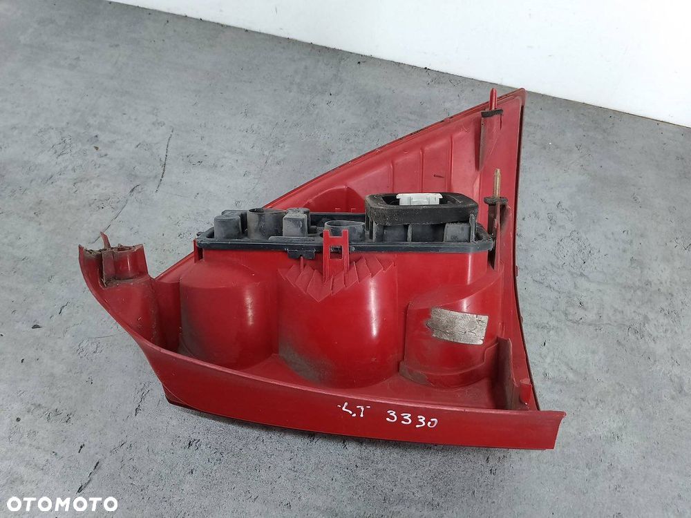 LAMPA TYLNA LEWA PEUGEOT 307 SW FL KOMBI - 3