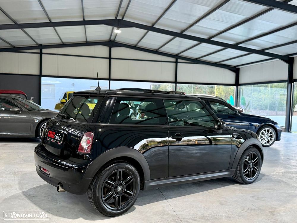 MINI 3 Portas Cooper D - 3
