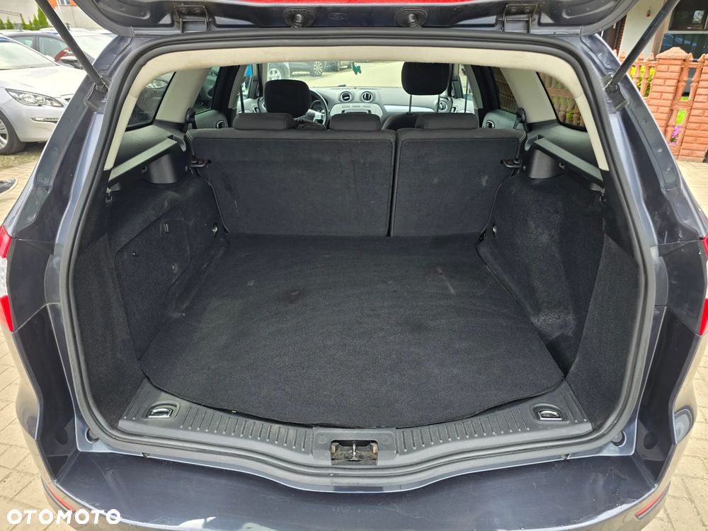 Ford Mondeo - 19
