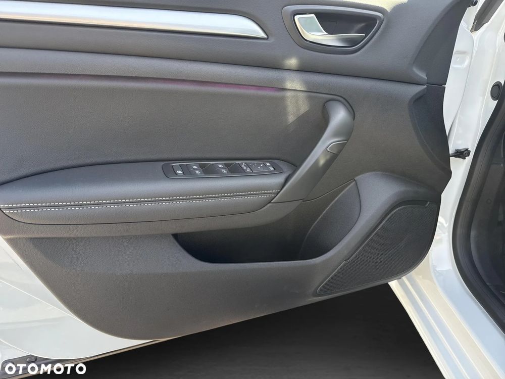 Renault Megane 1.3 TCe Techno EDC - 10