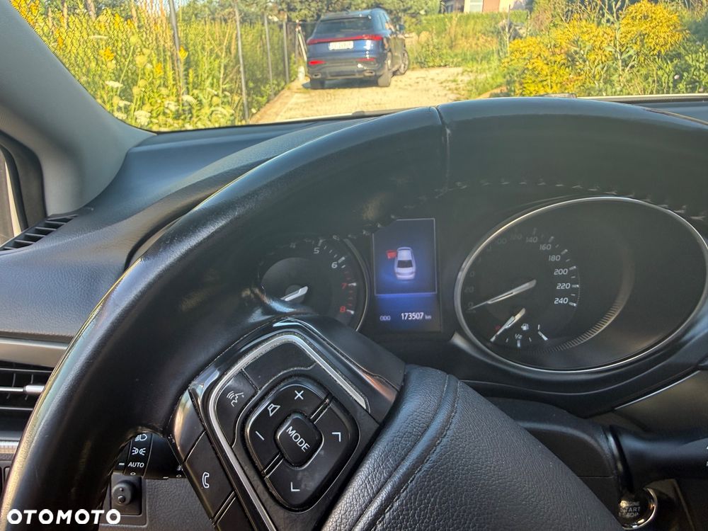 Toyota Avensis 1.8 Prestige MS - 8