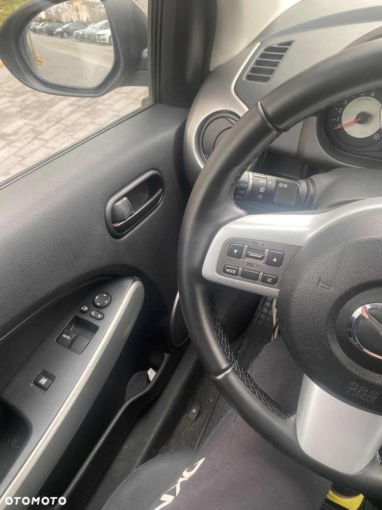 Mazda 2 - 12