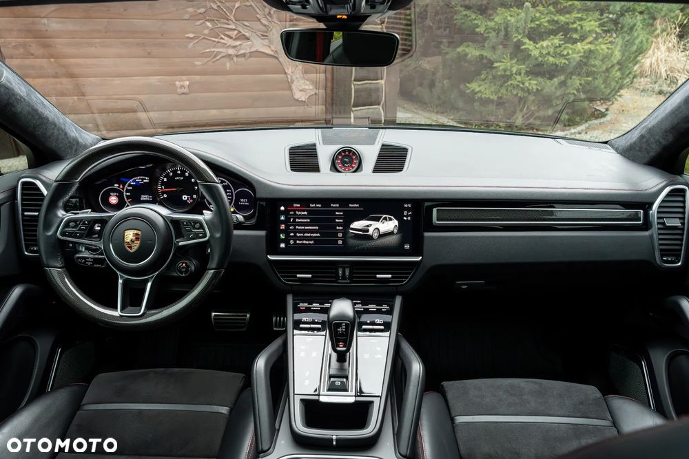 Porsche Cayenne GTS - 30