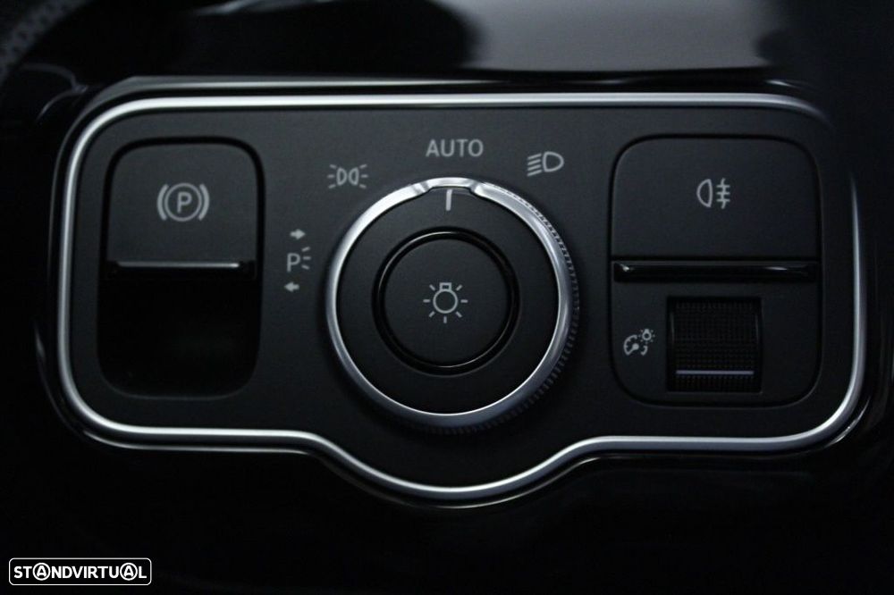Mercedes-Benz A 200 Standard - 28