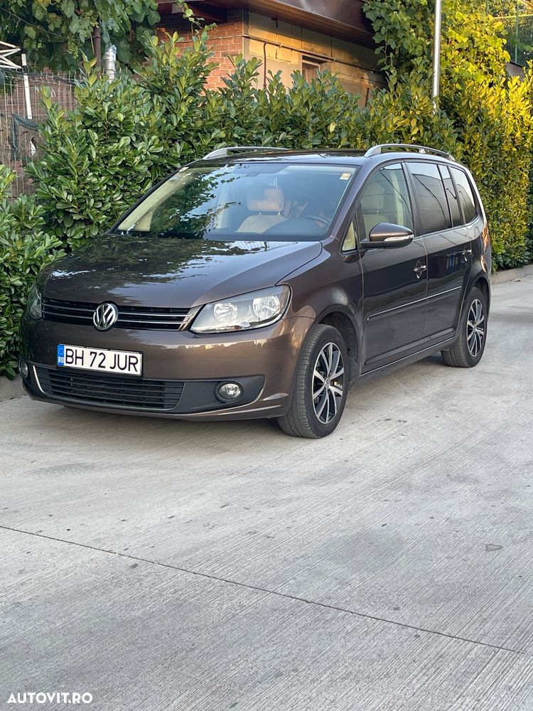 Volkswagen Touran 1.6 TDI DSG Highline - 9