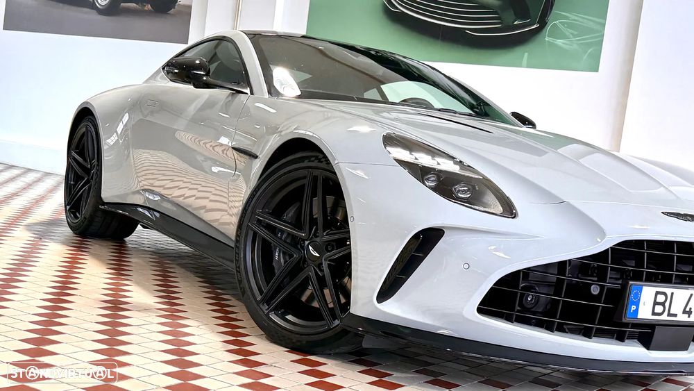 Aston Martin Vantage Coupe V8 - 7