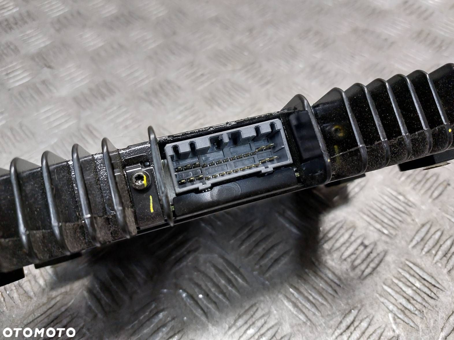WZMACNIACZ AUDIO MAZDA 6 I BOSE GM1A-66-92X - 2