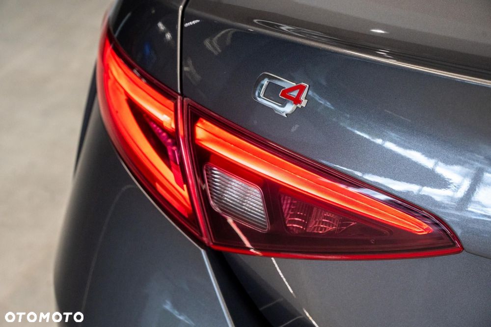 Alfa Romeo Giulia 2.0 Turbo Veloce Q4 - 38