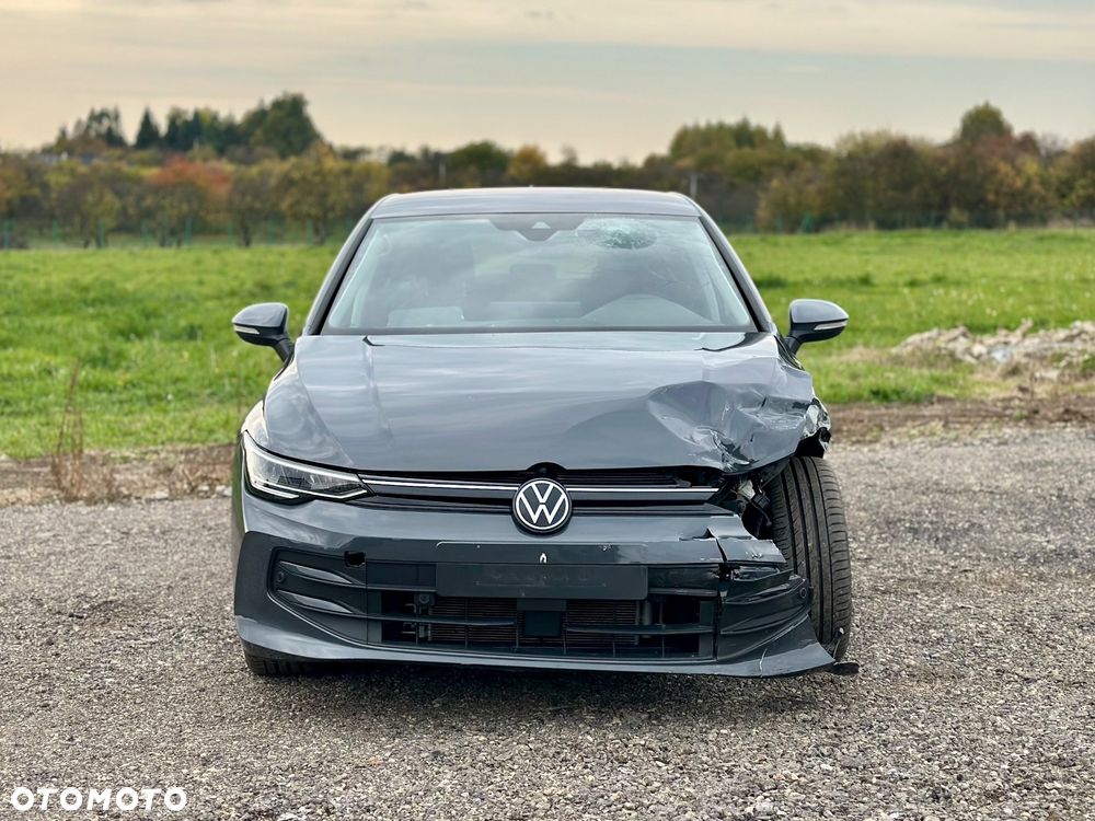 Volkswagen Golf - 4