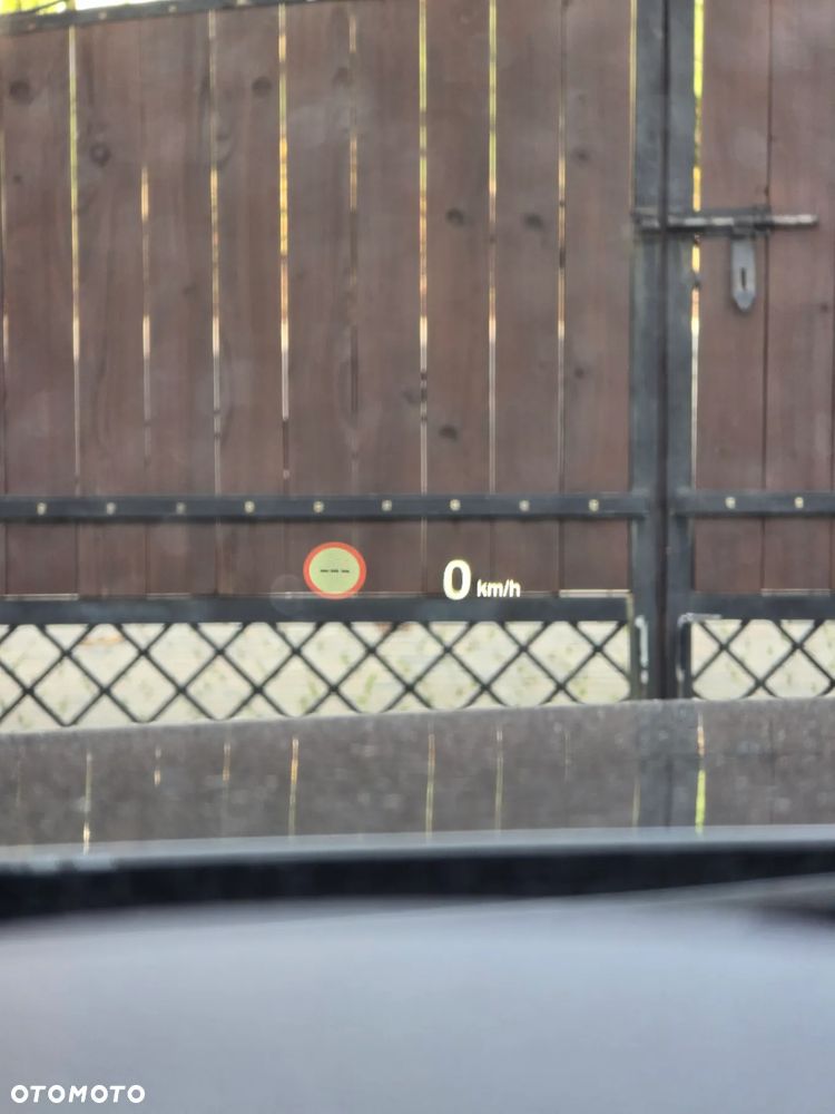 BMW Seria 3 330i xDrive Luxury Line - 24