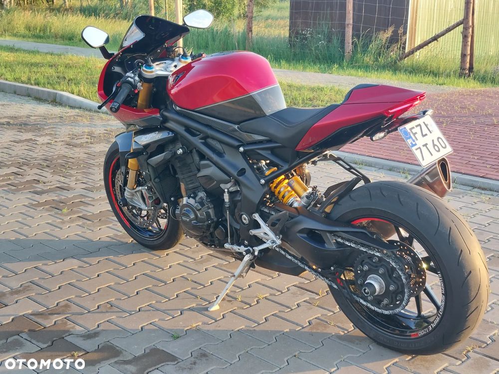 Triumph Speed Triple - 16