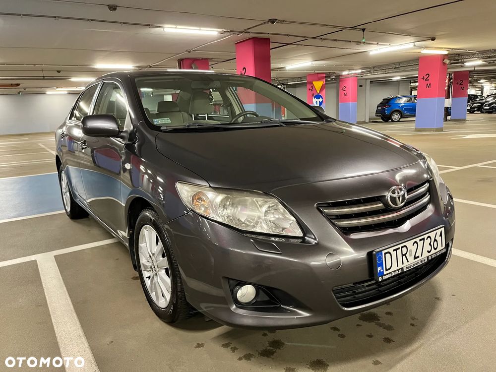 Toyota Corolla 1.6 VVT-i Luna - 1