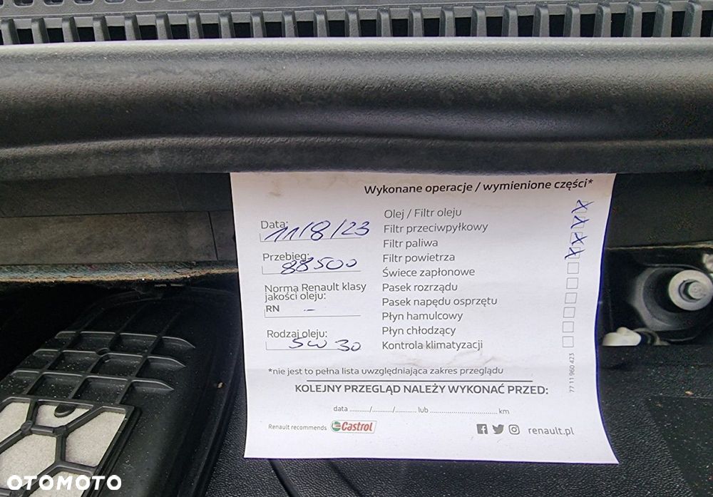 Renault Grand Scenic - 34