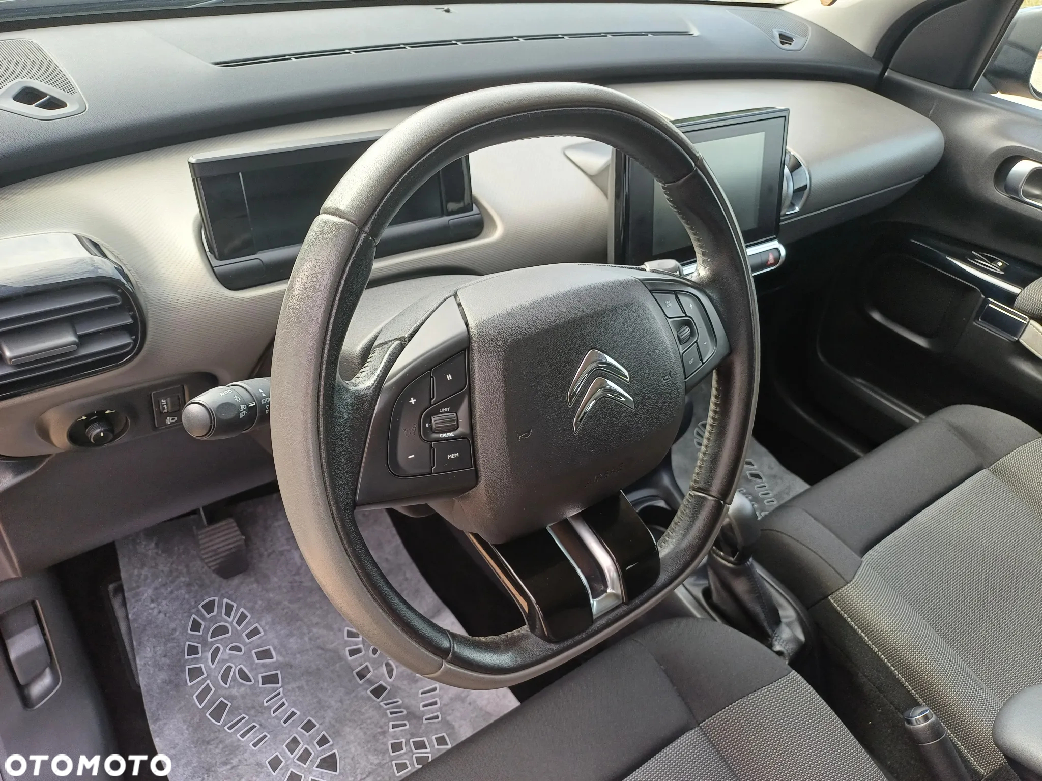 Citroën C4 Cactus 1.2 PureTech Shine - 21