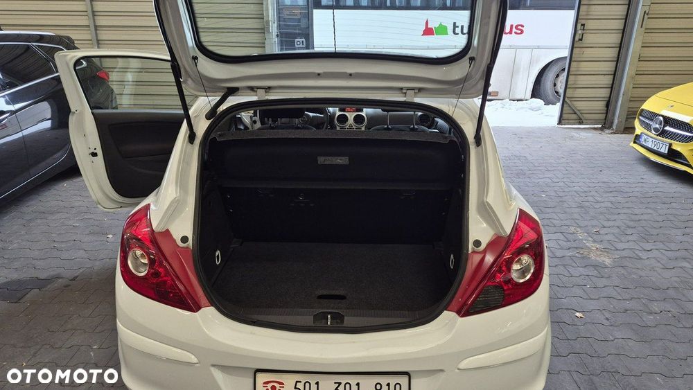 Opel Corsa - 11
