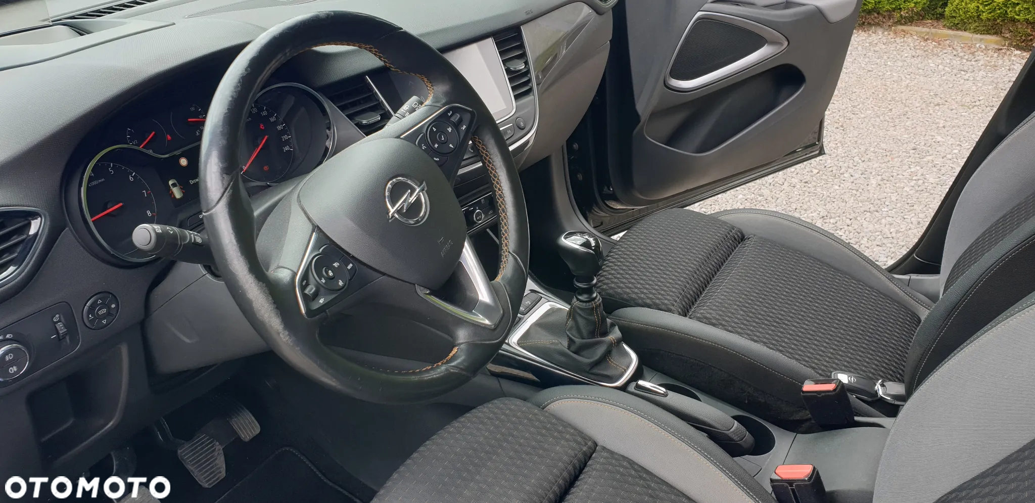Opel Crossland X 1.2 T GPF Enjoy S&S - 19