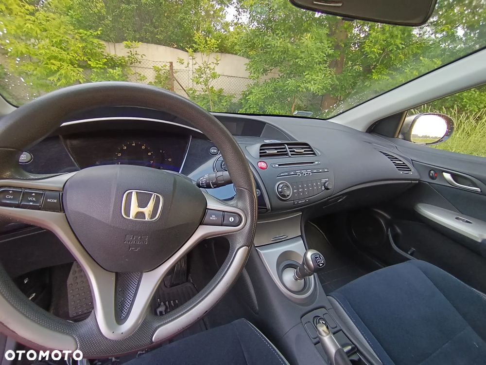 Honda Civic 1.8 Comfort - 10