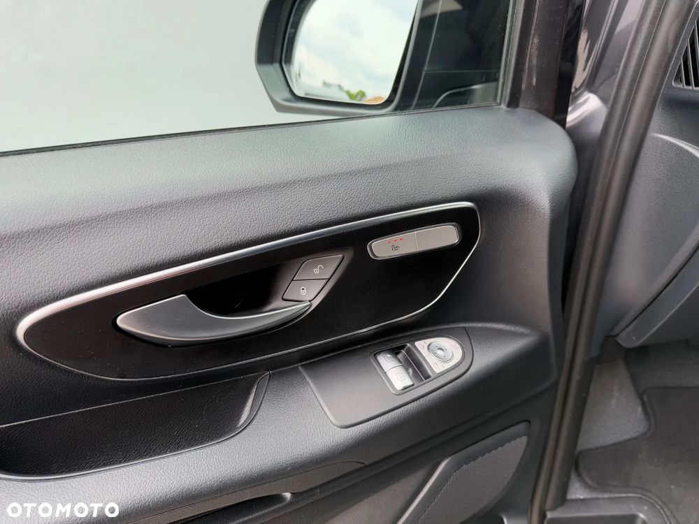 Mercedes-Benz VITO 119 - 21