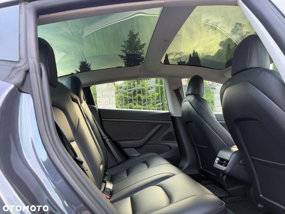Tesla Model 3 Standard Reichweite Plus Hinterradantrieb - 23