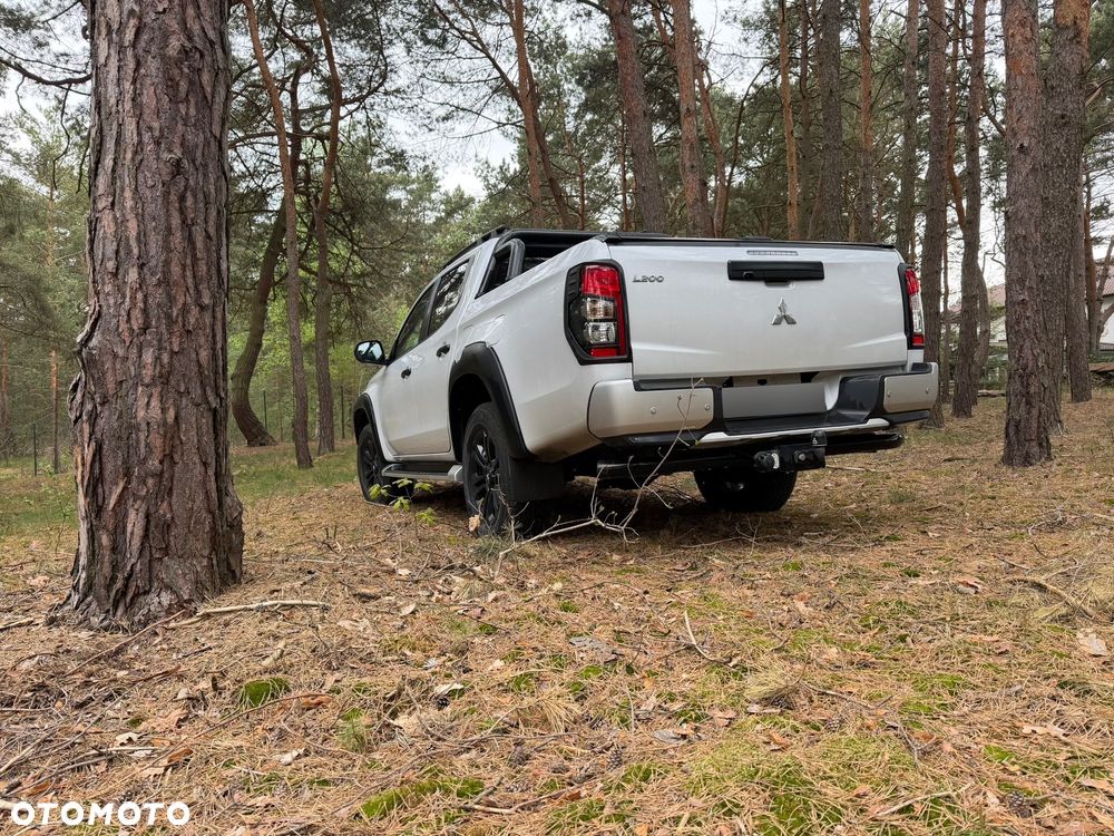 Mitsubishi L200 2.2 d DC Stark Basic - 11