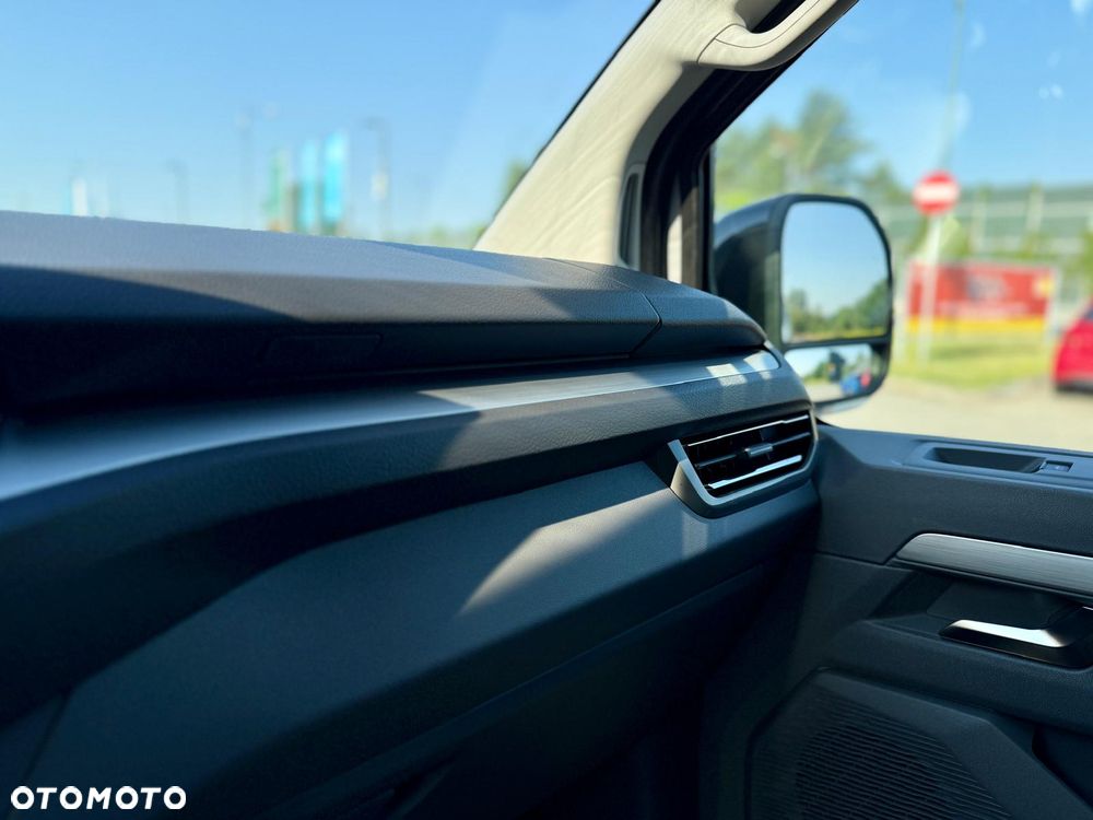 Volkswagen Transporter T7 - 28