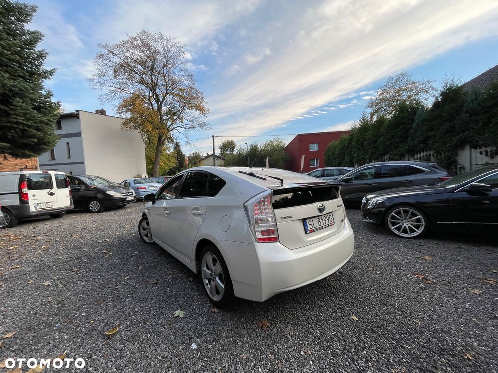 Toyota Prius - 5