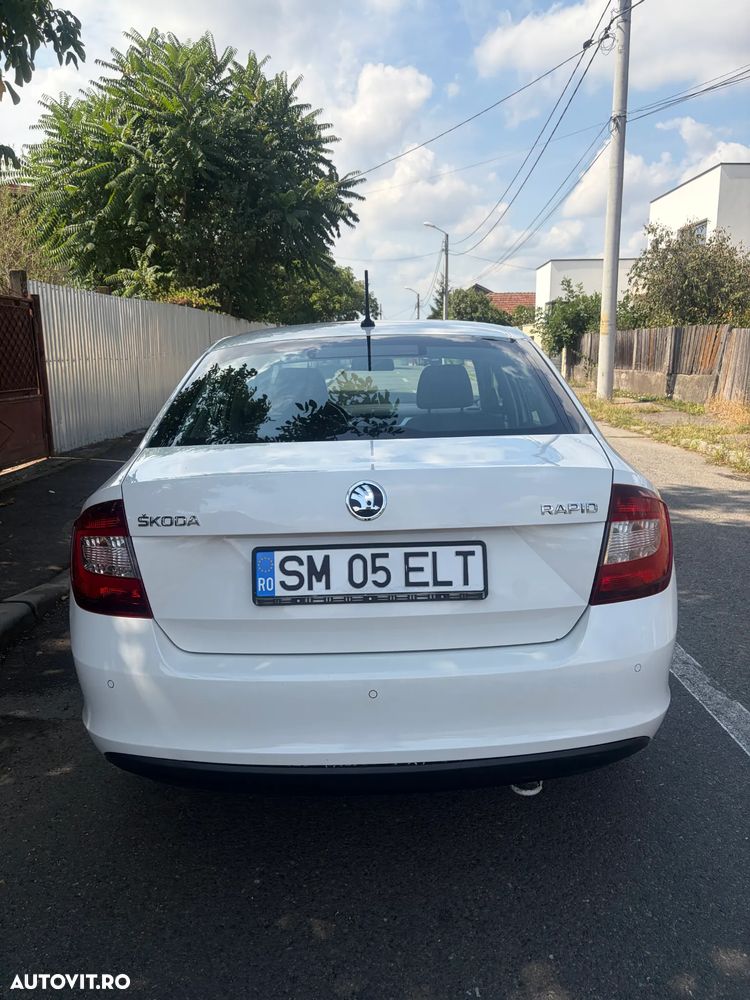 Skoda RAPID 1.4 TDI DSG Style - 6