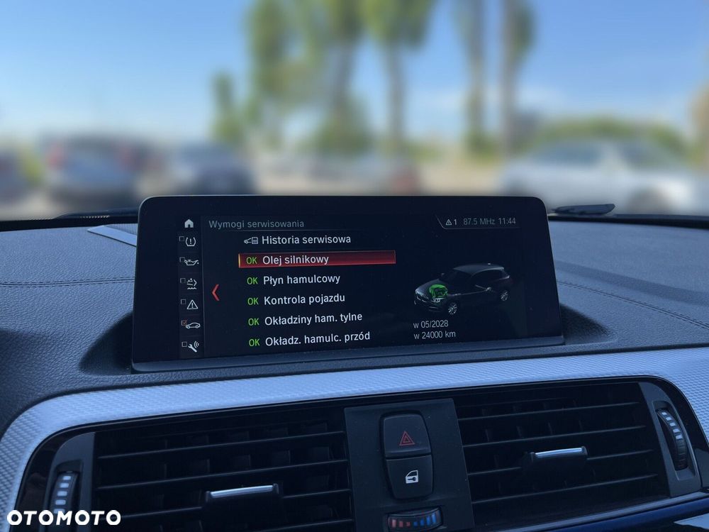 BMW Seria 1 - 26