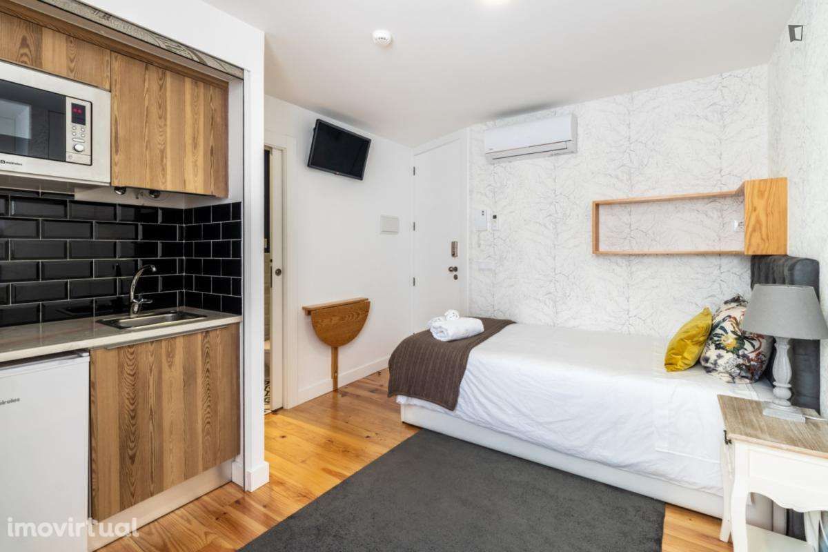 Estúdio - localizado em Montarroio Coimbra - Grande imagem: 4/12