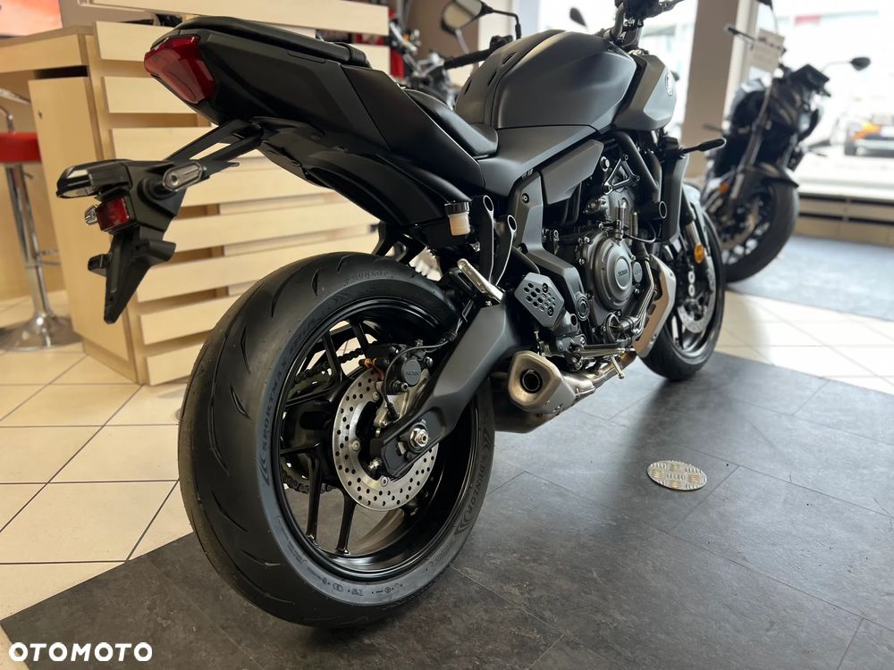 Yamaha MT - 21